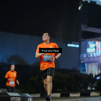 Runner Photo 7780144