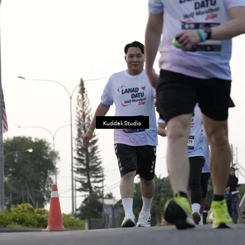 Runner Photo 7780198