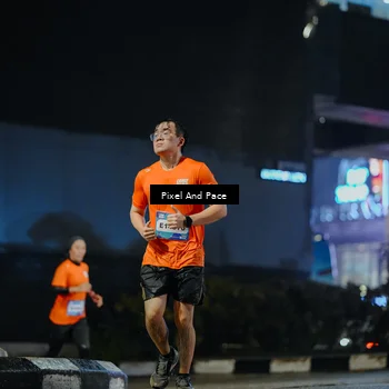 Runner Photo 7780211
