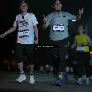 Runner Photo 7780218