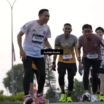 Runner Photo 7780228