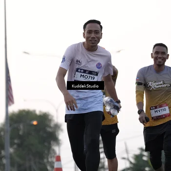 Runner Photo 7780235