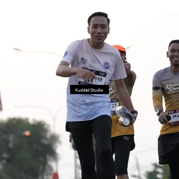 Runner Photo 7780237