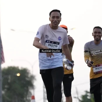 Runner Photo 7780242