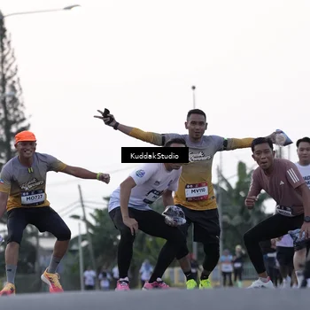 Runner Photo 7780257