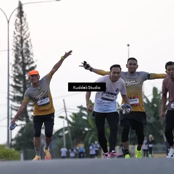 Runner Photo 7780264
