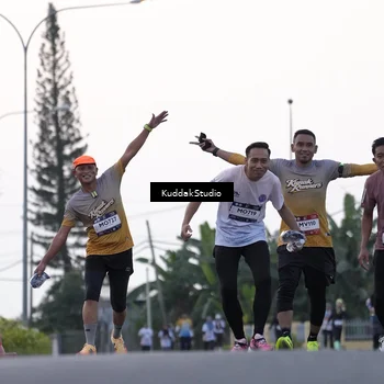 Runner Photo 7780272