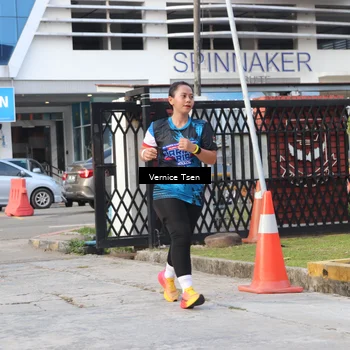 Runner Photo 7780291