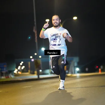 Runner Photo 7780324