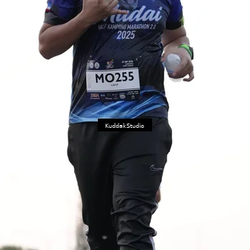 Runner Photo 7780374