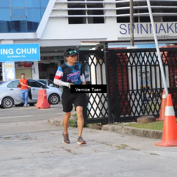 Runner Photo 7780392