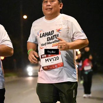 Runner Photo 7780403