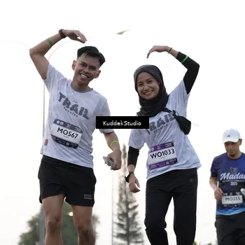 Runner Photo 7780425