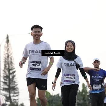 Runner Photo 7780459