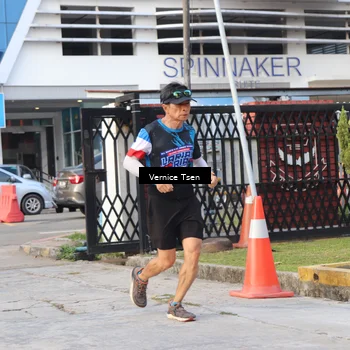Runner Photo 7780468