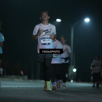 Runner Photo 7780534