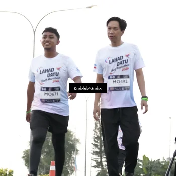 Runner Photo 7780676