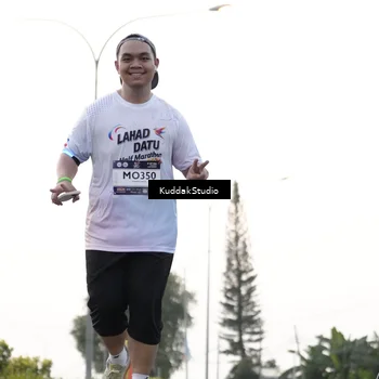 Runner Photo 7780683