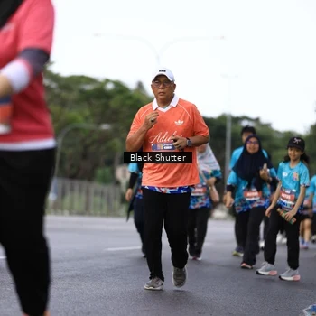 Runner Photo 7780698