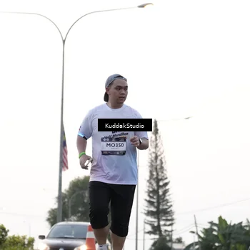 Runner Photo 7780705