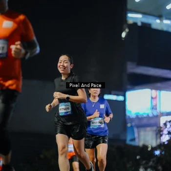 Runner Photo 7780709