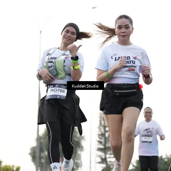 Runner Photo 7780729