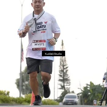 Runner Photo 7780778