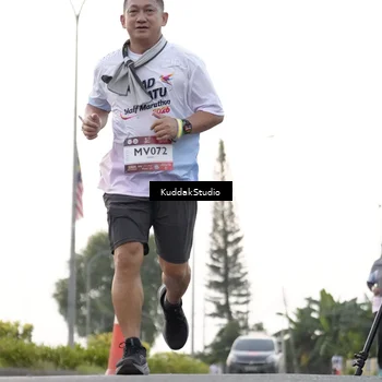 Runner Photo 7780779
