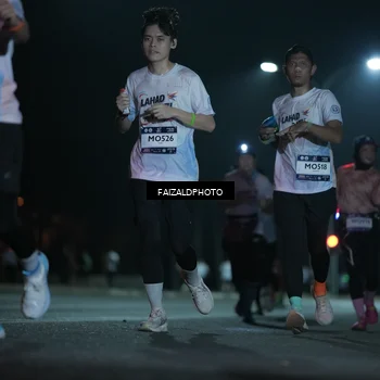 Runner Photo 7780799