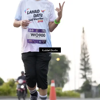Runner Photo 7780800