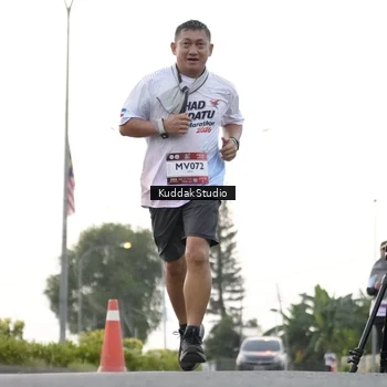 Runner Photo 7780814