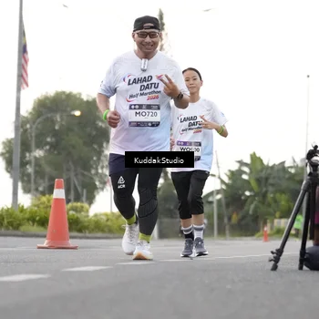 Runner Photo 7780840