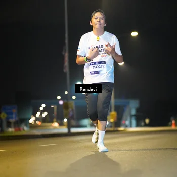 Runner Photo 7780851