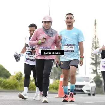 Runner Photo 7780895