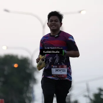 Runner Photo 7780950