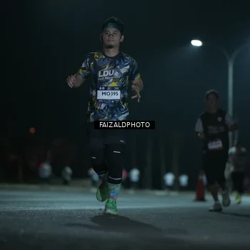 Runner Photo 7781001