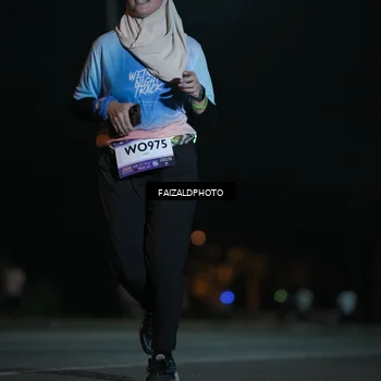 Runner Photo 7781039