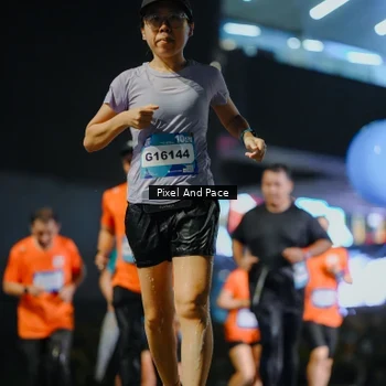 Runner Photo 7781052
