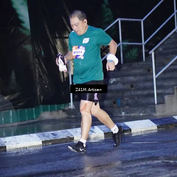 Runner Photo 7781053