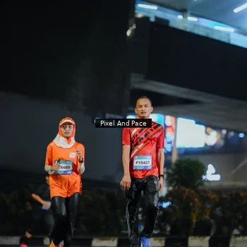 Runner Photo 7781066
