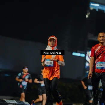 Runner Photo 7781081