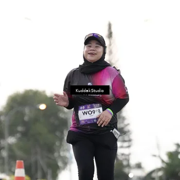 Runner Photo 7781086