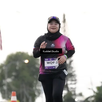 Runner Photo 7781087