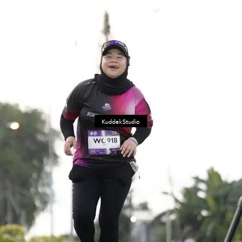Runner Photo 7781098