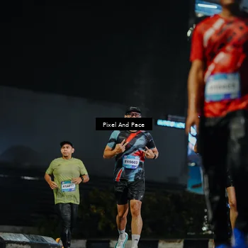 Runner Photo 7781107