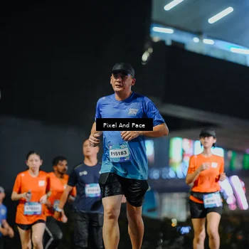Runner Photo 7781165