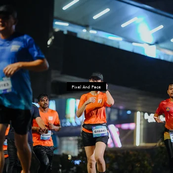 Runner Photo 7781170