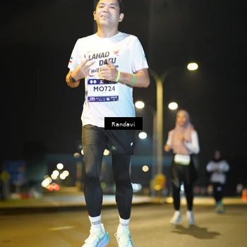 Runner Photo 7781182