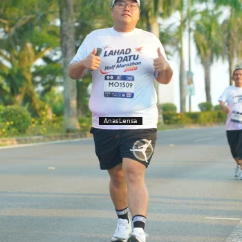 Runner Photo 7781219