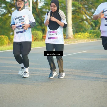 Runner Photo 7781241
